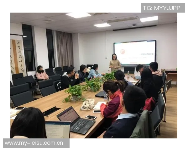 黄静独家分享网球心得与技巧助你提升球技的秘密与经验